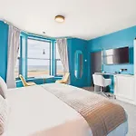 Host & - Bellevue Luxe Redcar