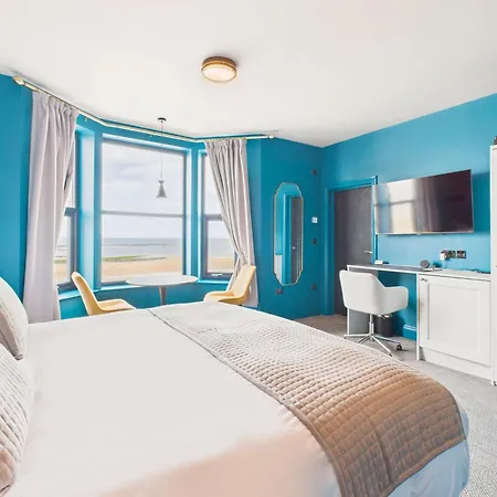 Host & - Bellevue Luxe Redcar