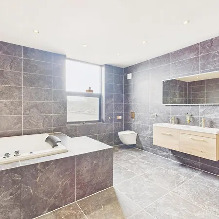 Bellevue Luxe - Redcar * Redcar